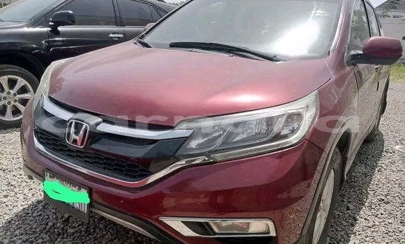 Acheter Occasion Voiture Toyota Sienna Rouge à Une chauve–souris, État d'Akwa Ibom Acheter Occasion Voiture Toyota Sienna Rouge à Une chauve–souris, État d'Akwa Ibom