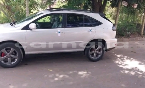 Acheter Occasion Voiture Lexus RX 330 Blanc à Abuja, État de Lagos Acheter Occasion Voiture Lexus RX 330 Blanc à Abuja, État de Lagos