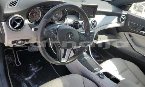 Acheter Neuf Voiture Mercedes-Benz CLA-klasse Blanc à Lagos, État de Lagos Acheter Neuf Voiture Mercedes-Benz CLA-klasse Blanc à Lagos, État de Lagos