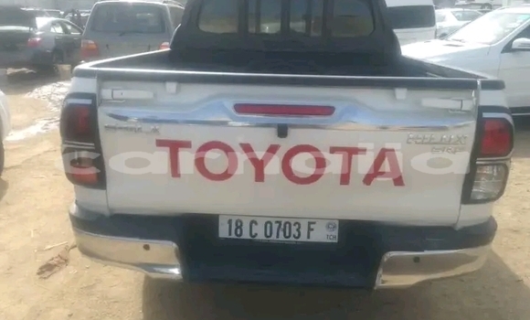 Acheter Occasion Voiture Toyota Hilux Blanc à Abuja, État de Lagos Acheter Occasion Voiture Toyota Hilux Blanc à Abuja, État de Lagos