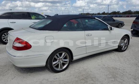 Acheter Neuf Voiture Mercedes-Benz CLK-klasse Blanc à Badagry, État de Lagos Acheter Neuf Voiture Mercedes-Benz CLK-klasse Blanc à Badagry, État de Lagos