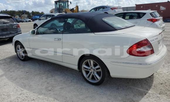 Acheter Neuf Voiture Mercedes-Benz CLK-klasse Blanc à Badagry, État de Lagos Acheter Neuf Voiture Mercedes-Benz CLK-klasse Blanc à Badagry, État de Lagos