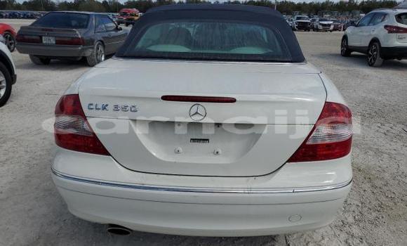 Acheter Neuf Voiture Mercedes-Benz CLK-klasse Blanc à Badagry, État de Lagos Acheter Neuf Voiture Mercedes-Benz CLK-klasse Blanc à Badagry, État de Lagos