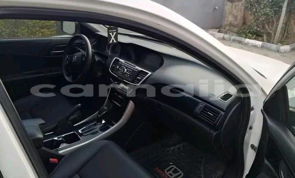 Acheter Occasion Voiture Honda Accord Blanc à Abuja, État de Lagos Acheter Occasion Voiture Honda Accord Blanc à Abuja, État de Lagos