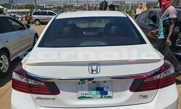 Buy Used Honda Accord White Car in Abuja in Lagos State Buy Used Honda Accord White Car in Abuja in Lagos State