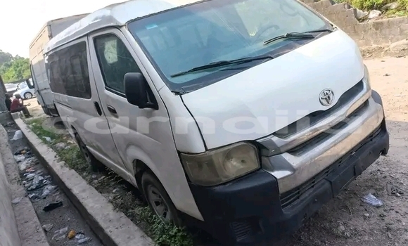 Buy Used Toyota Hiace White Car in Abua in Rivers State Buy Used Toyota Hiace White Car in Abua in Rivers State