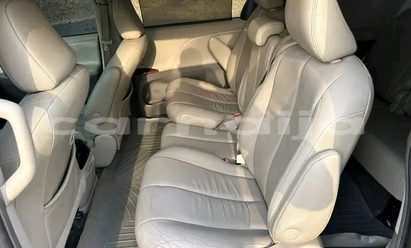 Buy Used Toyota Sienna Other Car in Abuja in Lagos State Buy Used Toyota Sienna Other Car in Abuja in Lagos State