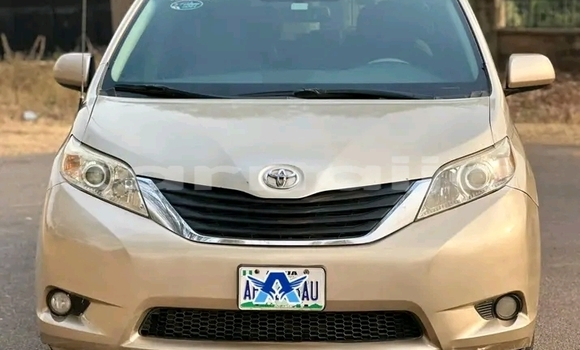 Buy Used Toyota Sienna Other Car in Abuja in Lagos State Buy Used Toyota Sienna Other Car in Abuja in Lagos State
