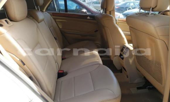 Acheter Neuf Voiture Mercedes-Benz ML–Class Blanc à Lagos, État de Lagos Acheter Neuf Voiture Mercedes-Benz ML–Class Blanc à Lagos, État de Lagos