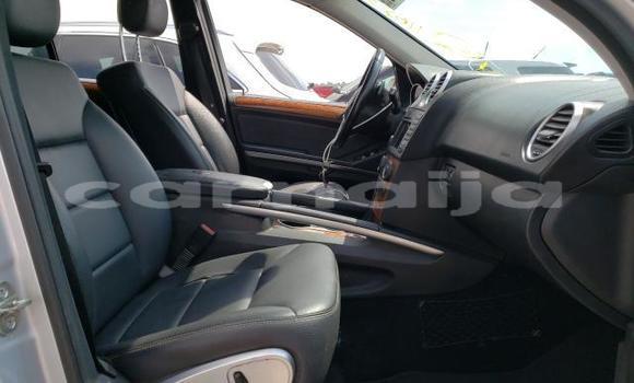 Acheter Neuf Voiture Mercedes-Benz ML–Class Gris à Lagos, État de Lagos Acheter Neuf Voiture Mercedes-Benz ML–Class Gris à Lagos, État de Lagos