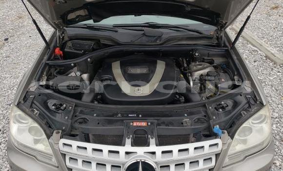 Acheter Neuf Voiture Mercedes-Benz ML–Class Marron à Lagos, État de Lagos Acheter Neuf Voiture Mercedes-Benz ML–Class Marron à Lagos, État de Lagos