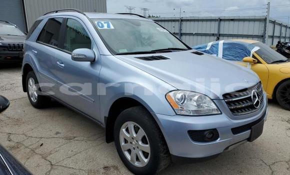 Acheter Neuf Voiture Mercedes-Benz ML–Class Bleu à Lagos, État de Lagos Acheter Neuf Voiture Mercedes-Benz ML–Class Bleu à Lagos, État de Lagos