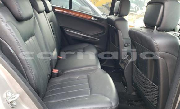 Acheter Neuf Voiture Mercedes-Benz ML–Class Marron à Lagos, État de Lagos Acheter Neuf Voiture Mercedes-Benz ML–Class Marron à Lagos, État de Lagos