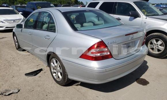 Acheter Neuf Voiture Mercedes-Benz C–Class Gris à Lagos, État de Lagos Acheter Neuf Voiture Mercedes-Benz C–Class Gris à Lagos, État de Lagos