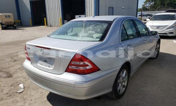 Acheter Neuf Voiture Mercedes-Benz C–Class Gris à Lagos, État de Lagos Acheter Neuf Voiture Mercedes-Benz C–Class Gris à Lagos, État de Lagos