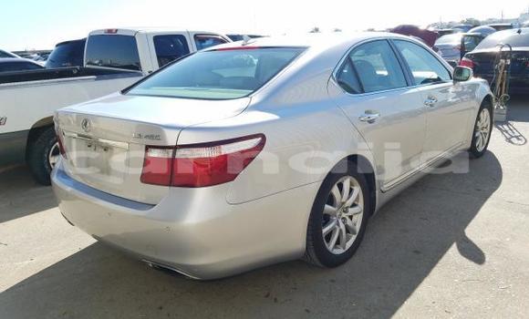 Buy New Lexus LS Silver Car in Lagos in Lagos State Buy New Lexus LS Silver Car in Lagos in Lagos State