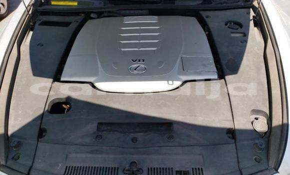 Buy New Lexus LS Silver Car in Lagos in Lagos State Buy New Lexus LS Silver Car in Lagos in Lagos State