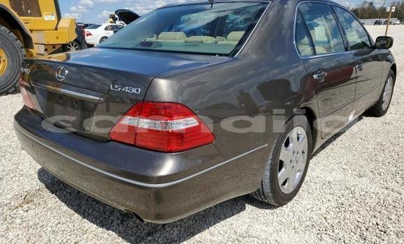 Acheter Neuf Voiture Lexus LS Noir à Lagos, État de Lagos Acheter Neuf Voiture Lexus LS Noir à Lagos, État de Lagos