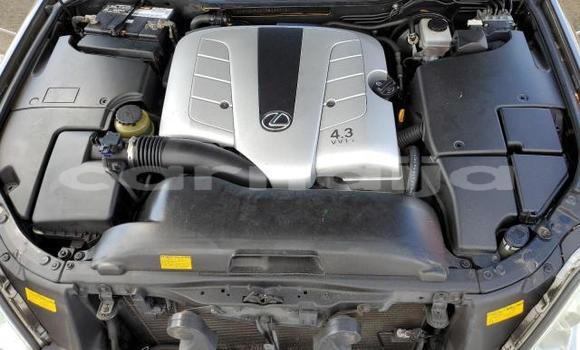 Acheter Neuf Voiture Lexus LS Noir à Lagos, État de Lagos Acheter Neuf Voiture Lexus LS Noir à Lagos, État de Lagos