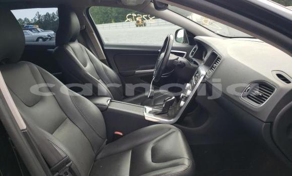 Acheter Neuf Voiture Volvo V60 Noir à Lagos, État de Lagos Acheter Neuf Voiture Volvo V60 Noir à Lagos, État de Lagos
