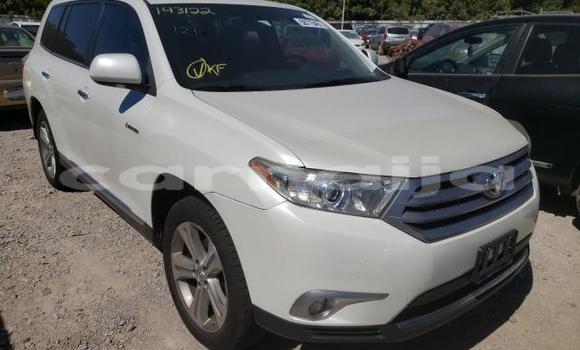Acheter Neuf Voiture Toyota Highlander Blanc à Lagos, État de Lagos Acheter Neuf Voiture Toyota Highlander Blanc à Lagos, État de Lagos