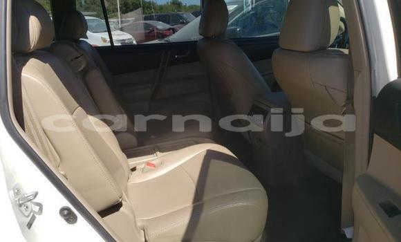 Acheter Neuf Voiture Toyota Highlander Blanc à Lagos, État de Lagos Acheter Neuf Voiture Toyota Highlander Blanc à Lagos, État de Lagos