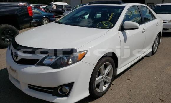 Buy New Toyota Camry White Car in Lagos in Lagos State