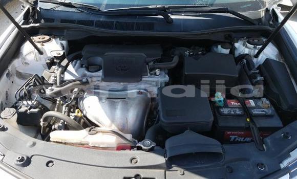 Acheter Neuf Voiture Toyota Camry Blanc à Lagos, État de Lagos Acheter Neuf Voiture Toyota Camry Blanc à Lagos, État de Lagos