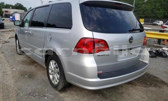 Acheter Neuf Voiture Volkswagen Routan Gris à Lagos, État de Lagos Acheter Neuf Voiture Volkswagen Routan Gris à Lagos, État de Lagos