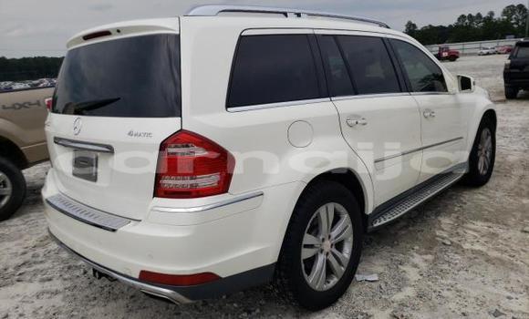 Acheter Neuf Voiture Mercedes-Benz GL–Class Blanc à Lagos, État de Lagos Acheter Neuf Voiture Mercedes-Benz GL–Class Blanc à Lagos, État de Lagos