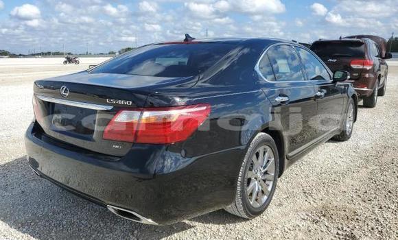 Acheter Neuf Voiture Lexus LS Noir à Lagos, État de Lagos Acheter Neuf Voiture Lexus LS Noir à Lagos, État de Lagos