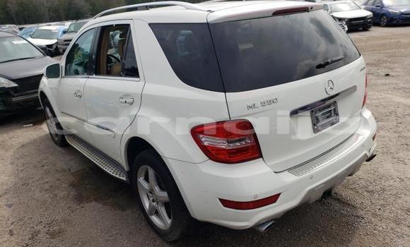 Acheter Neuf Voiture Mercedes-Benz ML–Class Blanc à Lagos, État de Lagos Acheter Neuf Voiture Mercedes-Benz ML–Class Blanc à Lagos, État de Lagos