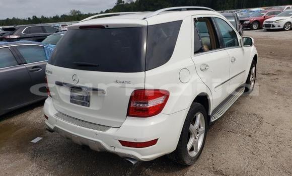 Acheter Neuf Voiture Mercedes-Benz ML–Class Blanc à Lagos, État de Lagos Acheter Neuf Voiture Mercedes-Benz ML–Class Blanc à Lagos, État de Lagos