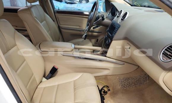 Acheter Neuf Voiture Mercedes-Benz ML–Class Blanc à Lagos, État de Lagos Acheter Neuf Voiture Mercedes-Benz ML–Class Blanc à Lagos, État de Lagos