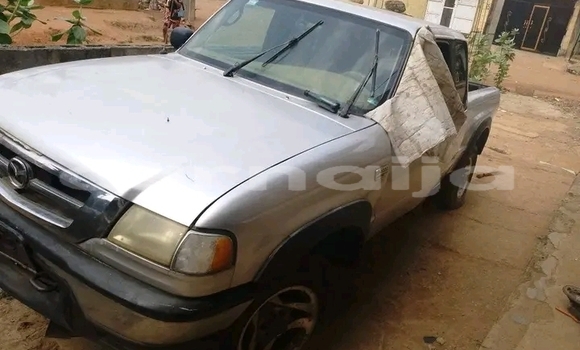 Acheter Occasion Voiture Nissan Tino Autre à Abuja, État de Lagos Acheter Occasion Voiture Nissan Tino Autre à Abuja, État de Lagos