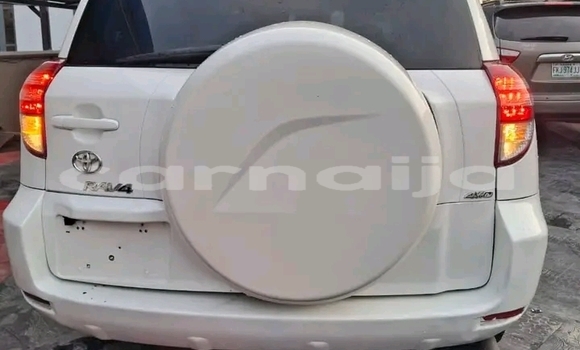 Acheter Occasion Voiture Toyota RAV4 Blanc à Abuja, État de Lagos Acheter Occasion Voiture Toyota RAV4 Blanc à Abuja, État de Lagos