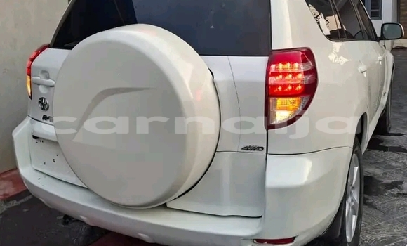 Acheter Occasion Voiture Toyota RAV4 Blanc à Abuja, État de Lagos Acheter Occasion Voiture Toyota RAV4 Blanc à Abuja, État de Lagos