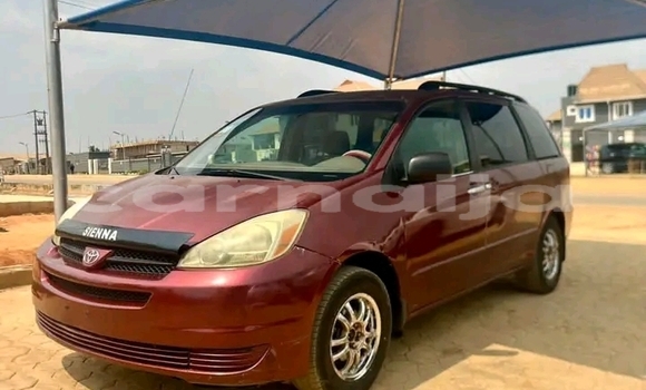 Acheter Occasion Voiture Toyota Sienna Rouge à Abuja, État de Lagos Acheter Occasion Voiture Toyota Sienna Rouge à Abuja, État de Lagos