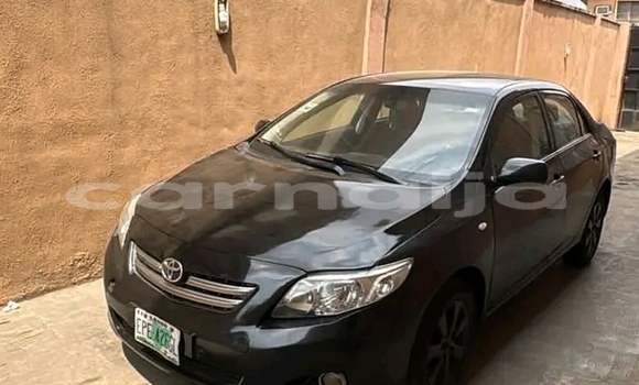 Acheter Occasion Voiture Toyota Corolla Noir à Abak, État d'Akwa Ibom Acheter Occasion Voiture Toyota Corolla Noir à Abak, État d'Akwa Ibom