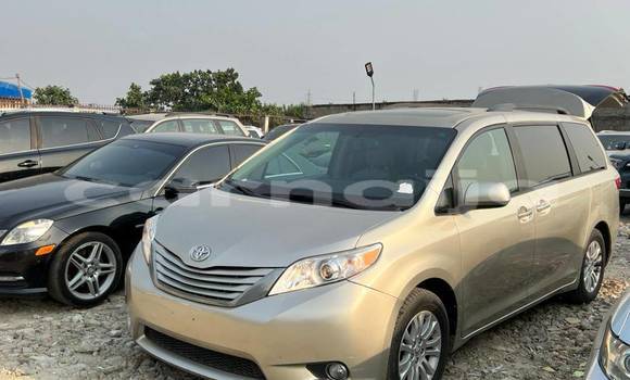 Buy Used Toyota Sienna Other Car in Lagos in Lagos State Buy Used Toyota Sienna Other Car in Lagos in Lagos State