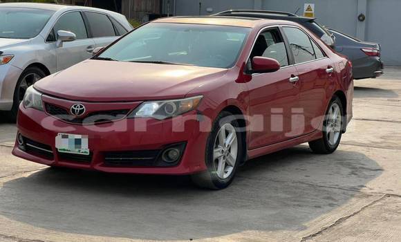 Acheter Occasion Voiture Toyota Camry Rouge à Lagos, État de Lagos Acheter Occasion Voiture Toyota Camry Rouge à Lagos, État de Lagos