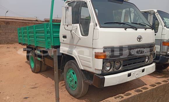 Acheter Occasion Utilitaire Toyota Dyna Autre à Lagos, État de Lagos Acheter Occasion Utilitaire Toyota Dyna Autre à Lagos, État de Lagos