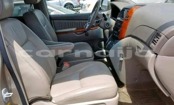Acheter Occasion Voiture Toyota Sienna Beige à Lagos, État de Lagos Acheter Occasion Voiture Toyota Sienna Beige à Lagos, État de Lagos