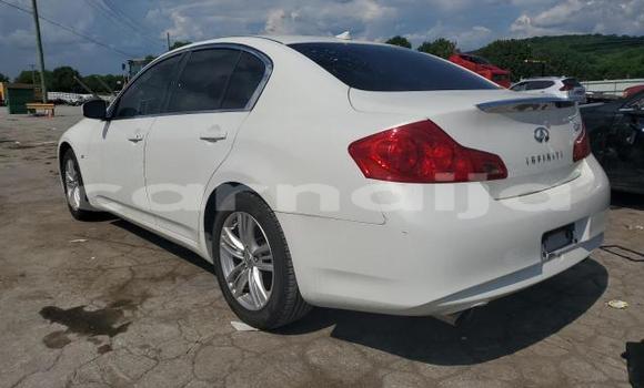 Acheter Neuf Voiture Infiniti Q40 Blanc à Lagos, État de Lagos Acheter Neuf Voiture Infiniti Q40 Blanc à Lagos, État de Lagos