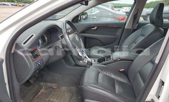 Acheter Neuf Voiture Volvo XC70 Blanc à Lagos, État de Lagos Acheter Neuf Voiture Volvo XC70 Blanc à Lagos, État de Lagos