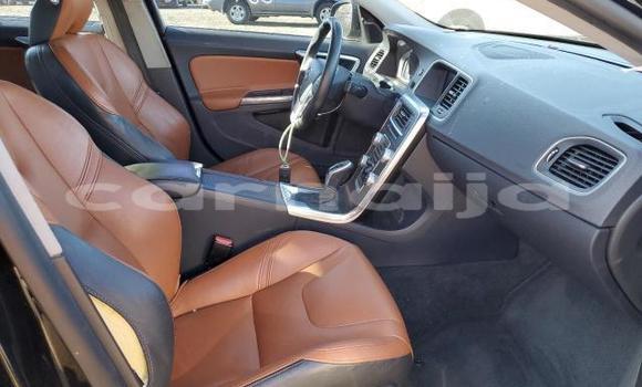 Acheter Neuf Voiture Volvo S60 Noir à Lagos, État de Lagos Acheter Neuf Voiture Volvo S60 Noir à Lagos, État de Lagos