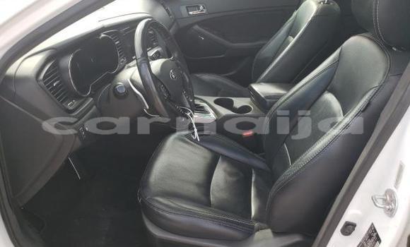 Acheter Neuf Voiture Kia Optima Blanc à Lagos, État de Lagos Acheter Neuf Voiture Kia Optima Blanc à Lagos, État de Lagos