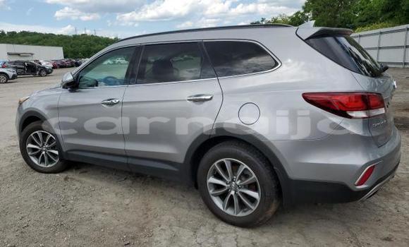 Acheter Neuf Voiture Hyundai Santa Fe Gris à Lagos, État de Lagos Acheter Neuf Voiture Hyundai Santa Fe Gris à Lagos, État de Lagos