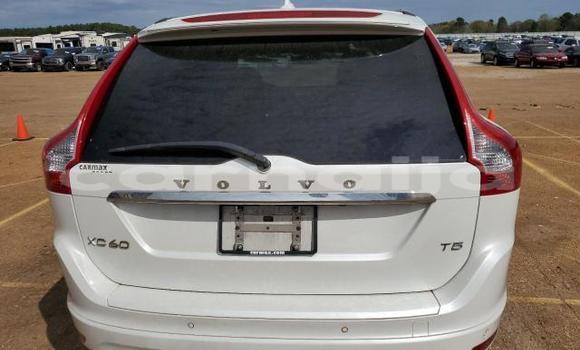 Acheter Neuf Voiture Volvo XC60 Blanc à Lagos, État de Lagos Acheter Neuf Voiture Volvo XC60 Blanc à Lagos, État de Lagos