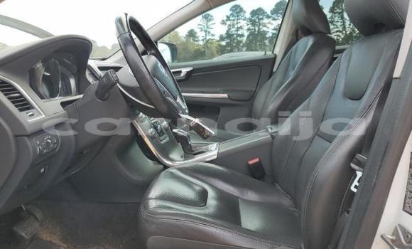 Acheter Neuf Voiture Volvo XC60 Blanc à Lagos, État de Lagos Acheter Neuf Voiture Volvo XC60 Blanc à Lagos, État de Lagos